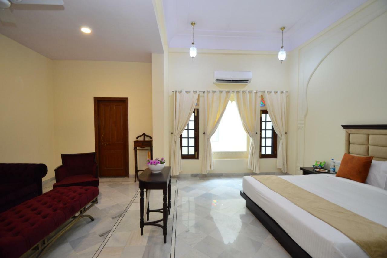 Aaram Baagh Agra By Pachar Group Agra (Uttar Pradesh)