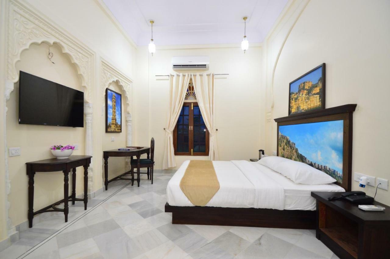 Aaram Baagh Agra By Pachar Group Hotel 4*
