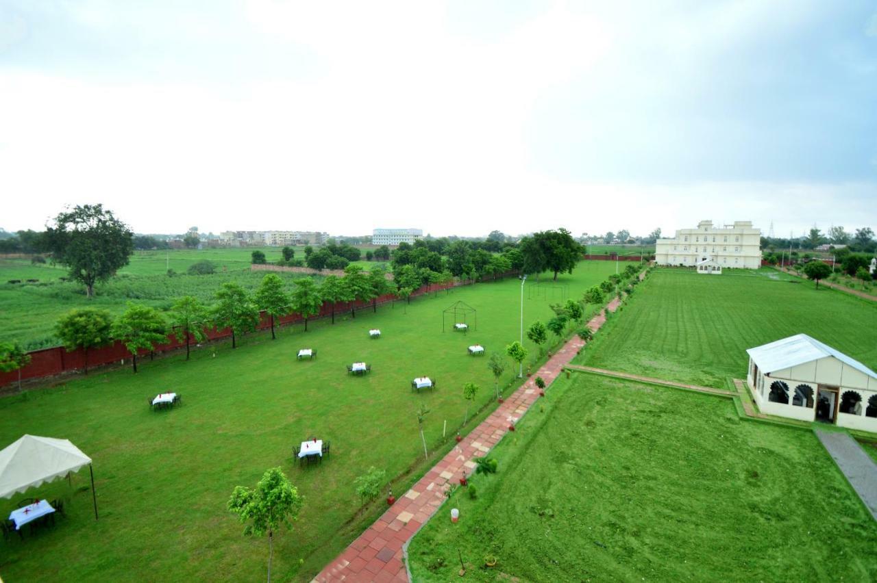 Hotel Aaram Baagh Agra By Pachar Group 4*