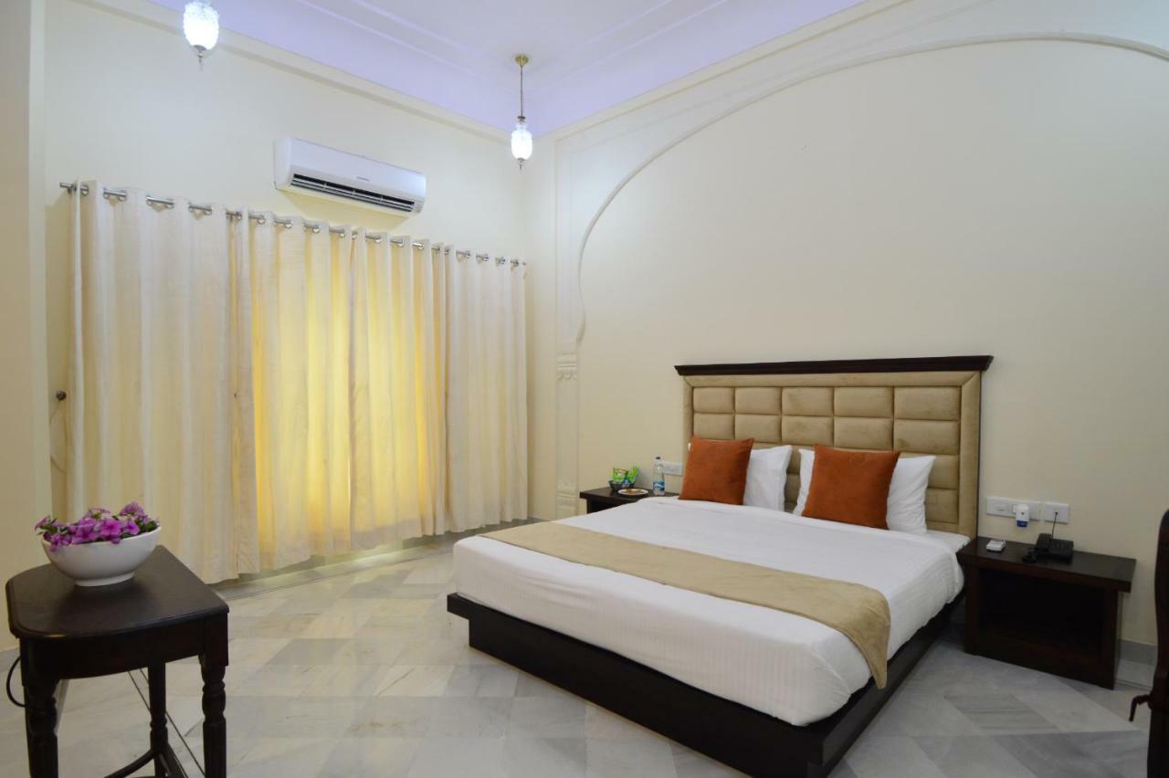 Aaram Baagh Agra By Pachar Group Agra (Uttar Pradesh)