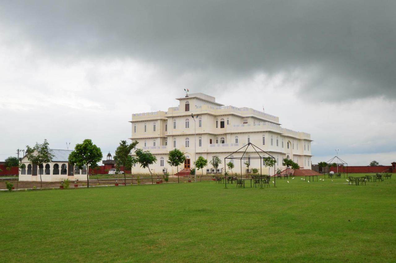 Aaram Baagh & Agra- By Pachar Group Hotel